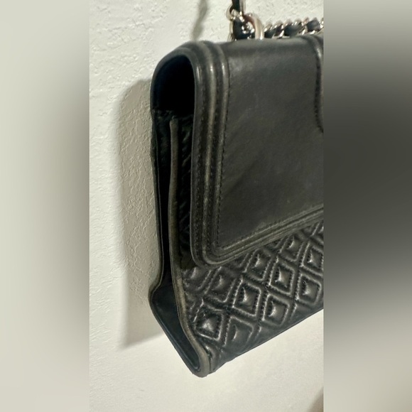 Tory Burch Fleming Leather Convertible Shoulder Bag - Black/silver - Picture 7 of 12
